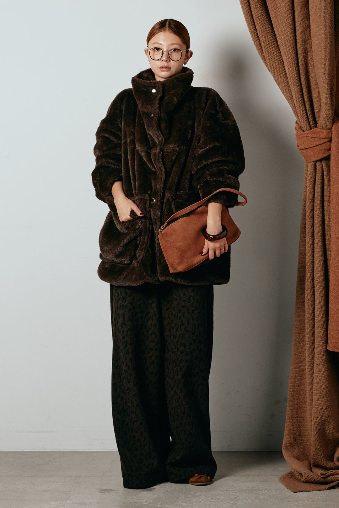 [SET]スタンドネックファーコート+レオパードジャガードニットパンツ(2set)