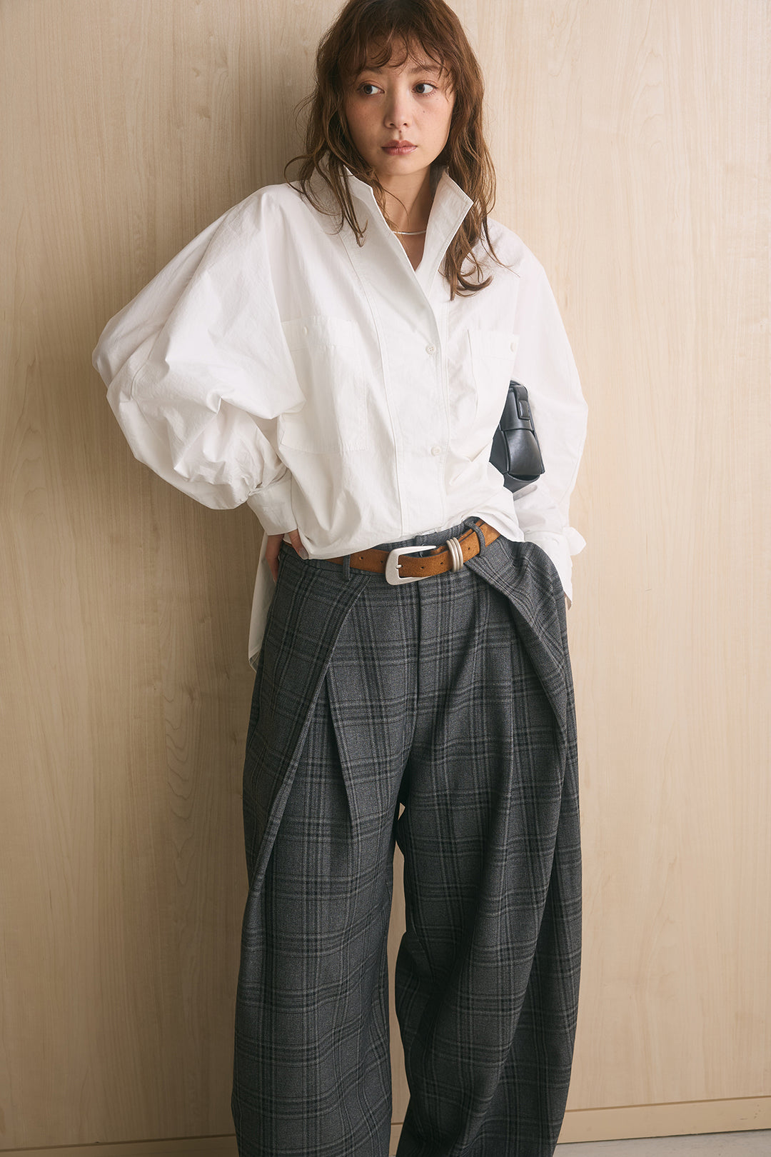 [SET]ワイドシルエットポケット付きシャツ+ブリティッシュチェックバレルパンツ(2set)