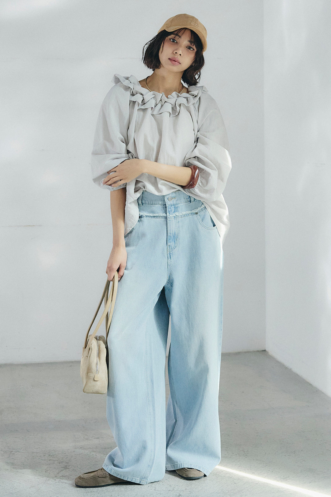 [SET]ネックフリルデザインブラウス+ウエスト裁ち切りデニムワイドパンツ(2set)