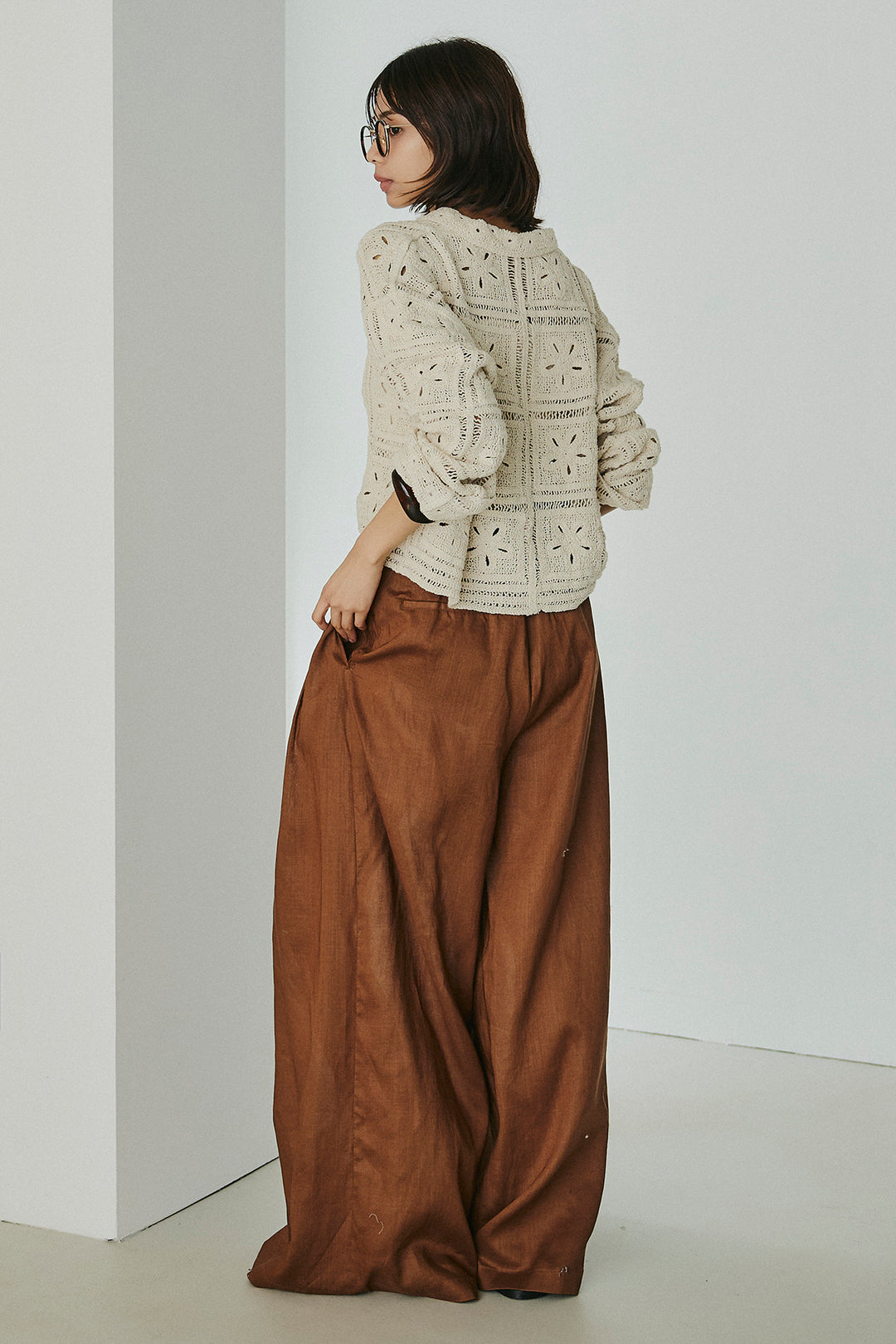[SET]鍵編みフラワーレースカーディガン+タック入りワイドパンツ(2set)