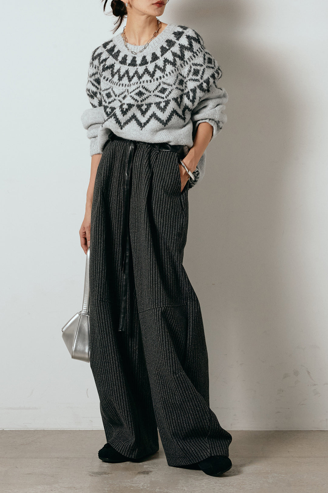 [SET]ノルディック柄Uネックプルオーバー+レザーライク配色ストライプパンツ(2set)
