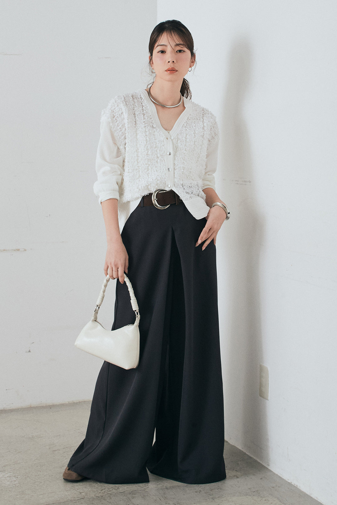 [SET]モコレースVネックカーディガン+太ベルト付きフロントタックパンツ(2set)