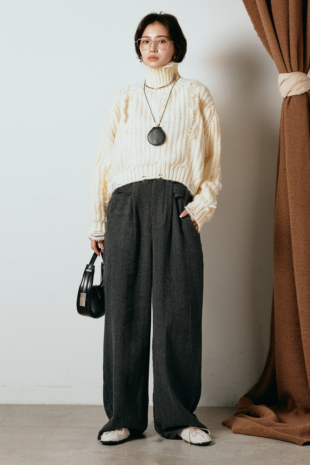 [SET]フリンジタートルショートニット+クラシックヘリンボーンサロペット(2set)