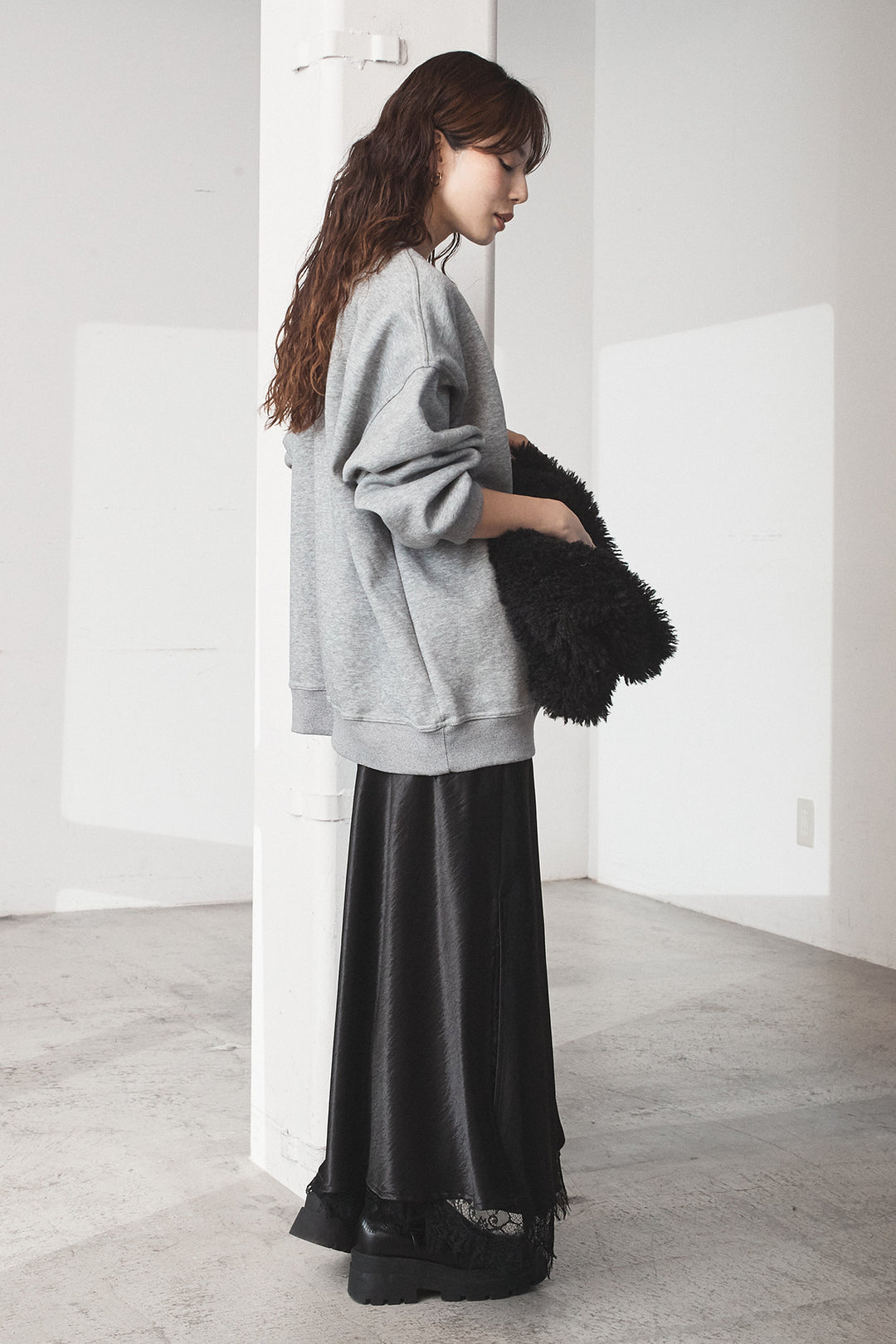 [SET]裏起毛モーニングキャットプリントスウェット+裾レースデザインサテンスカート(2set)