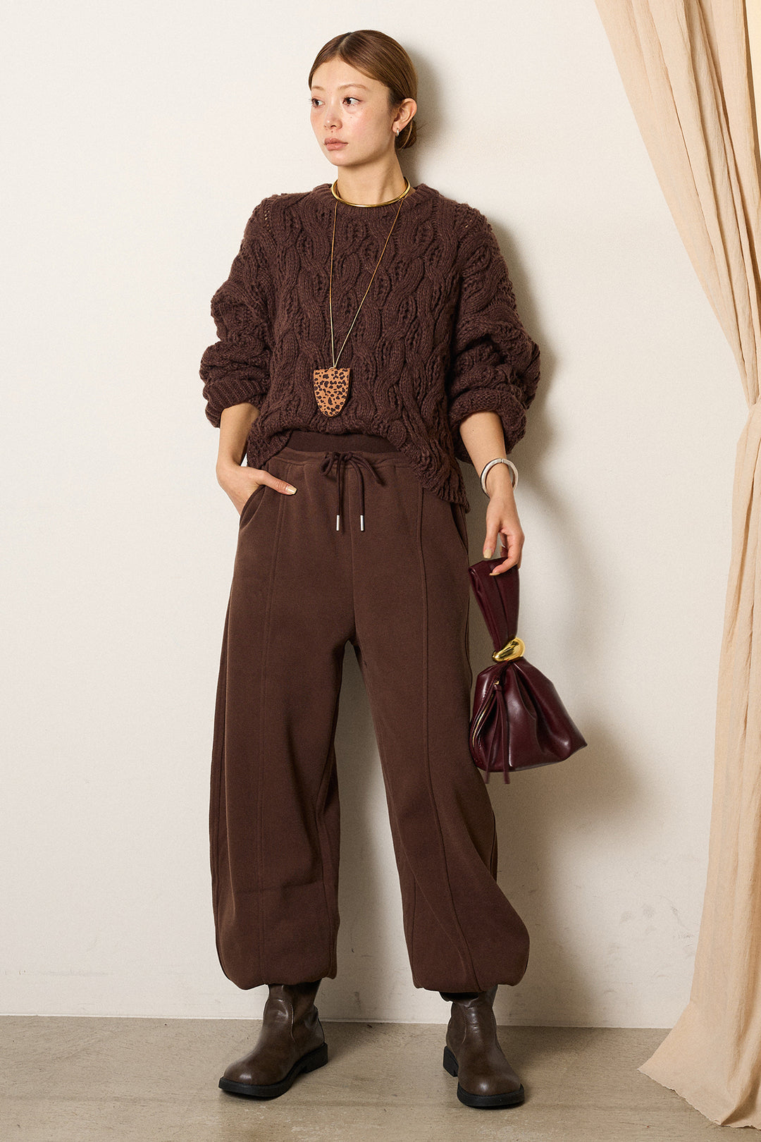 [SET]ケーブルリラックスショートニット+スウェットワイドカーブパンツ(2set)