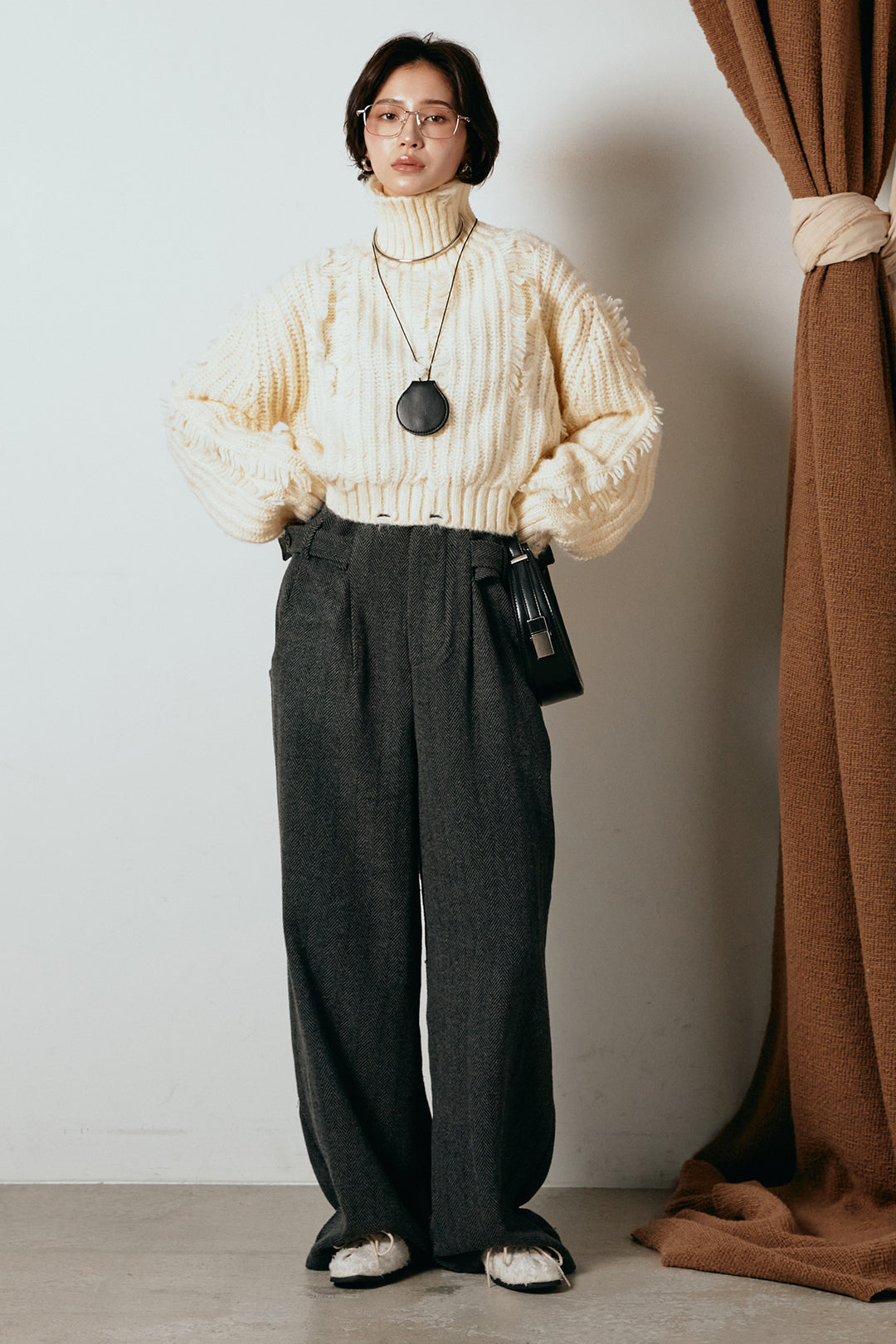 [SET]フリンジタートルショートニット+クラシックヘリンボーンサロペット(2set)