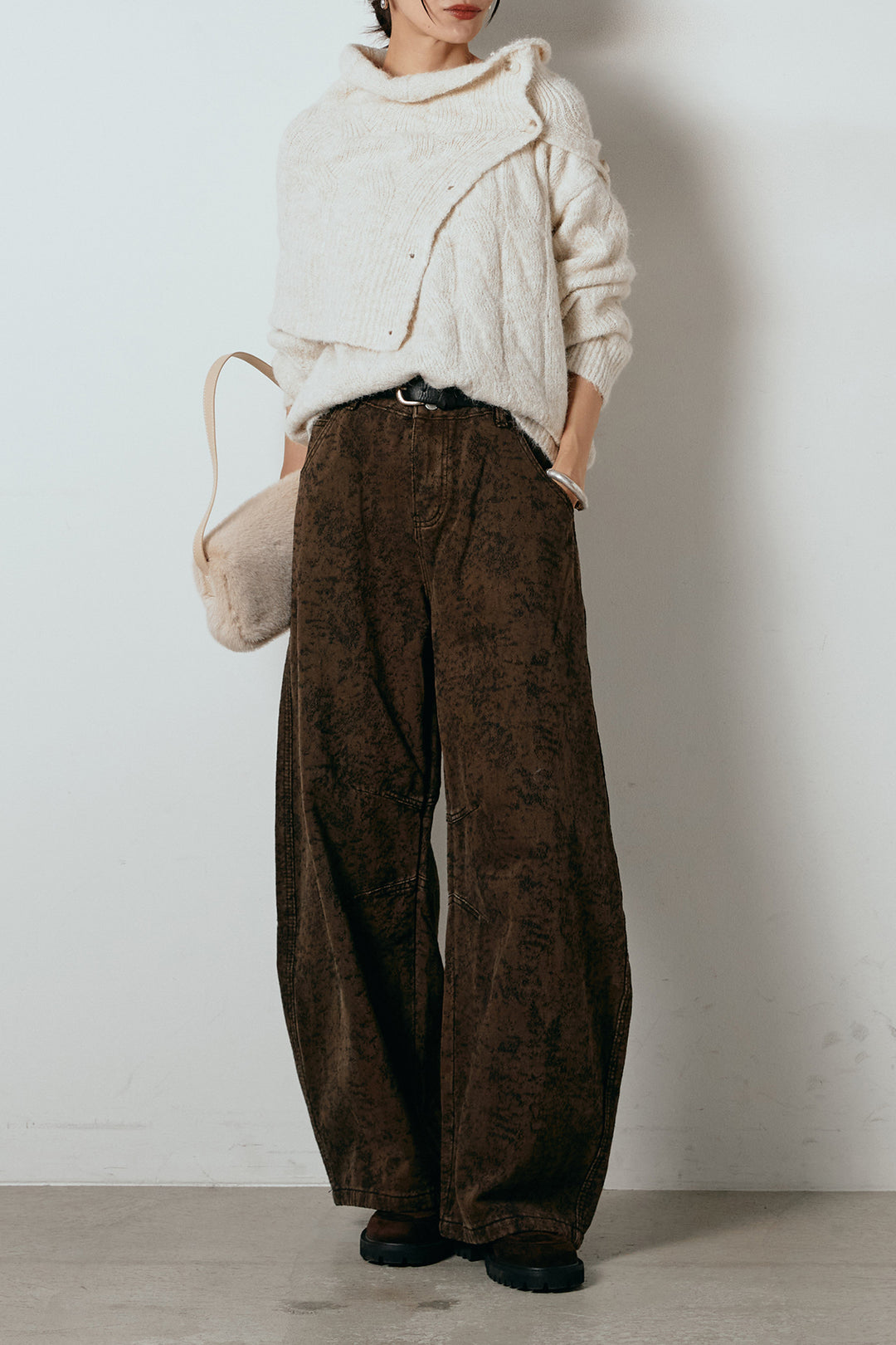 [SET]ケープデザインケーブルニットトップス+ベルト付きニュアンス柄カーブワイドパンツ(2set)