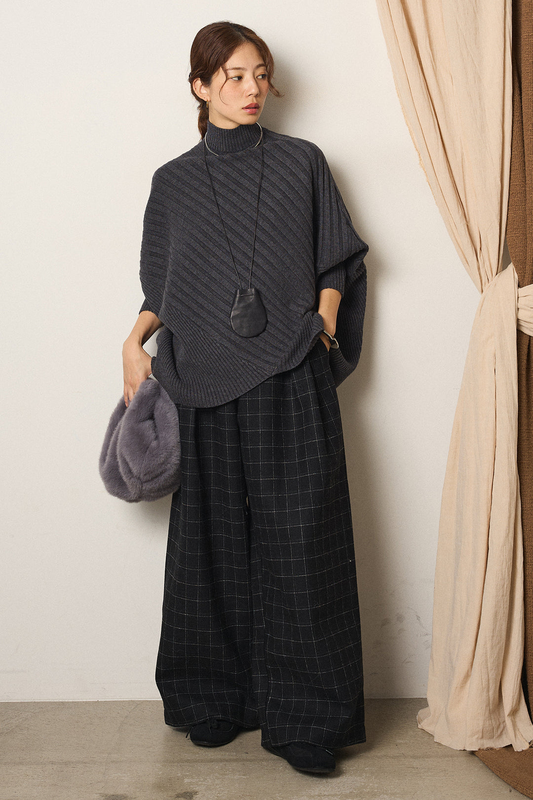 [SET]アシメデザインリブポンチョニットトップス+ウールライクチェックタックパンツ(2set)