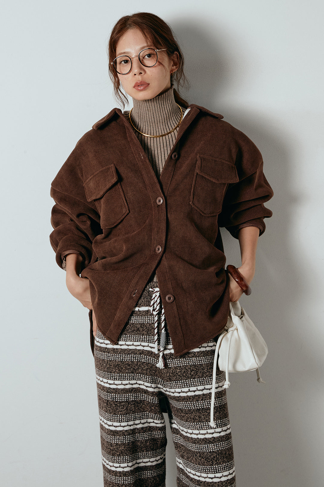 [SET]襟付きコーデュロイポケットシャツ+マルチライン柄リラックスニットパンツ(2set)