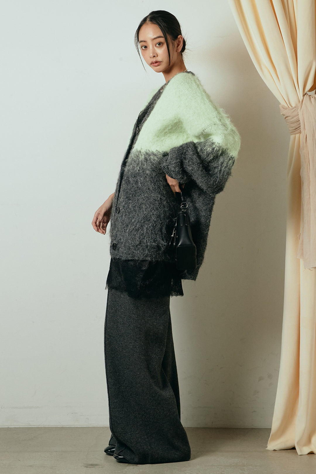 [SET]起毛グラデーションニットカーディガン+レース切り替えキャミソール(2set)