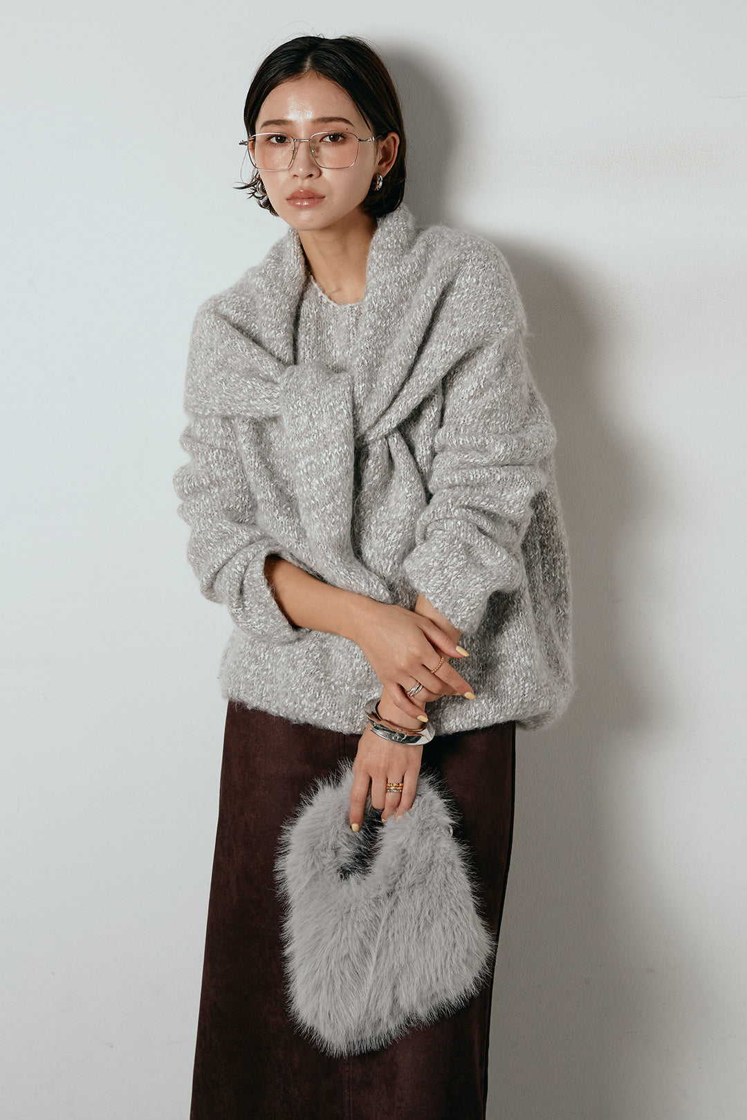 [SET]スカーフ付きミックスニットトップス+スウェードライク裾フリンジスカート(2set)