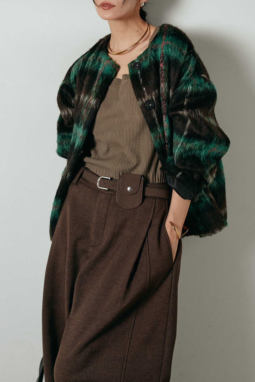 [SET]ノーカラーシャギーチェックアウター+ポーチベルト付きカーブパンツ(2set)