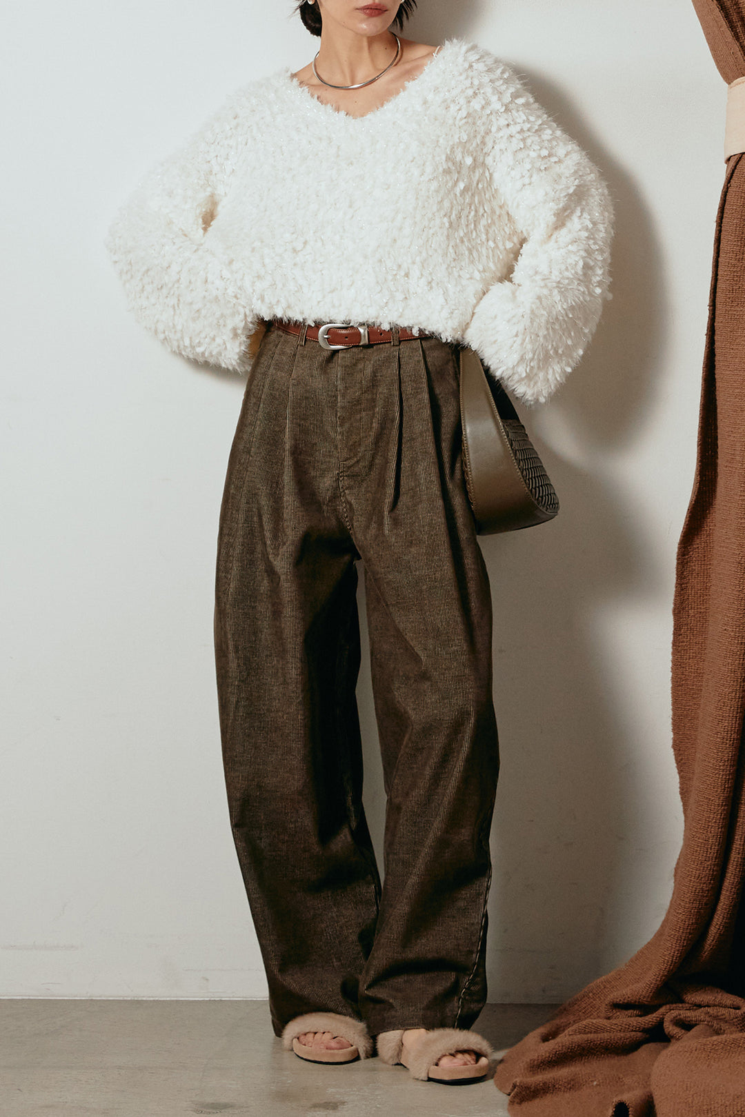 [SET]深Vネックチョウチョヤーンニットトップス+フロントタック入りコーデュロイパンツ(2set)