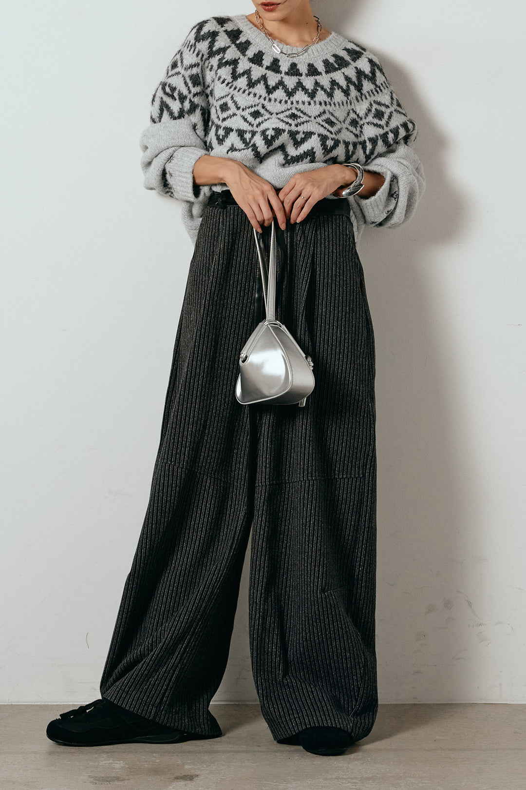 [SET]ノルディック柄Uネックプルオーバー+レザーライク配色ストライプパンツ(2set)