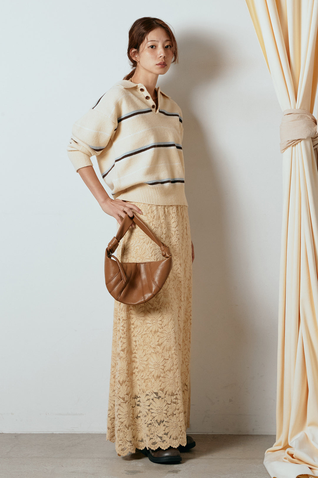 [SET]襟付きマルチボーダーニットポロトップス+花柄刺繍ベロアフレアスカート(2set)