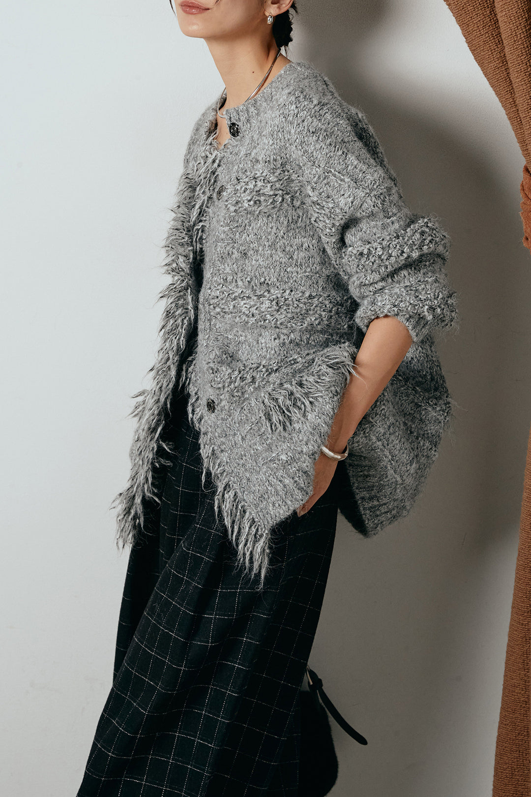 [SET]フリンジニットカーディガン+ウールライクチェックタックパンツ(2set)