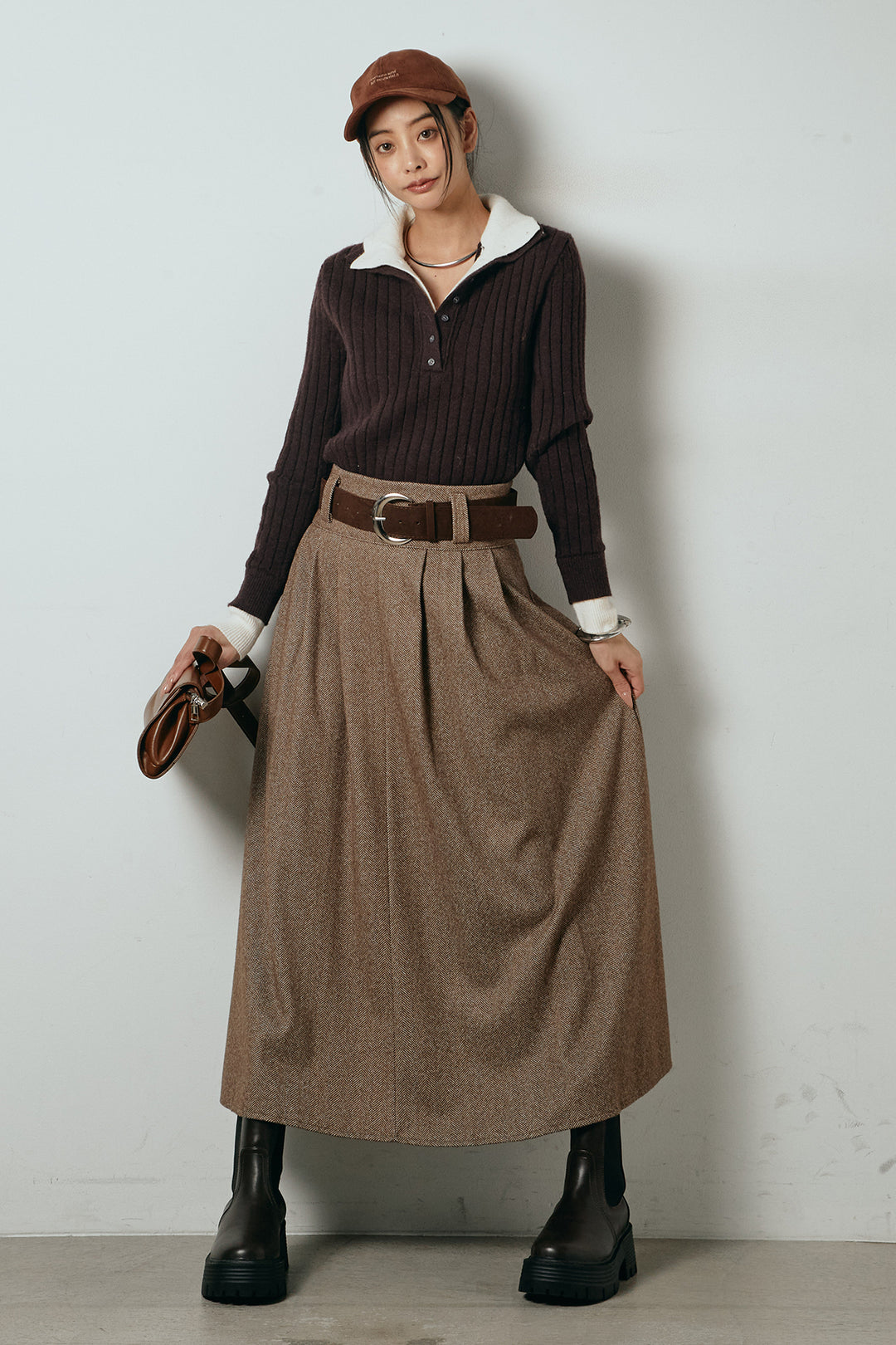 [SET]レイヤード風リブニットトップス+太ベルト付きヘリンボーンプリーツスカート(2set)