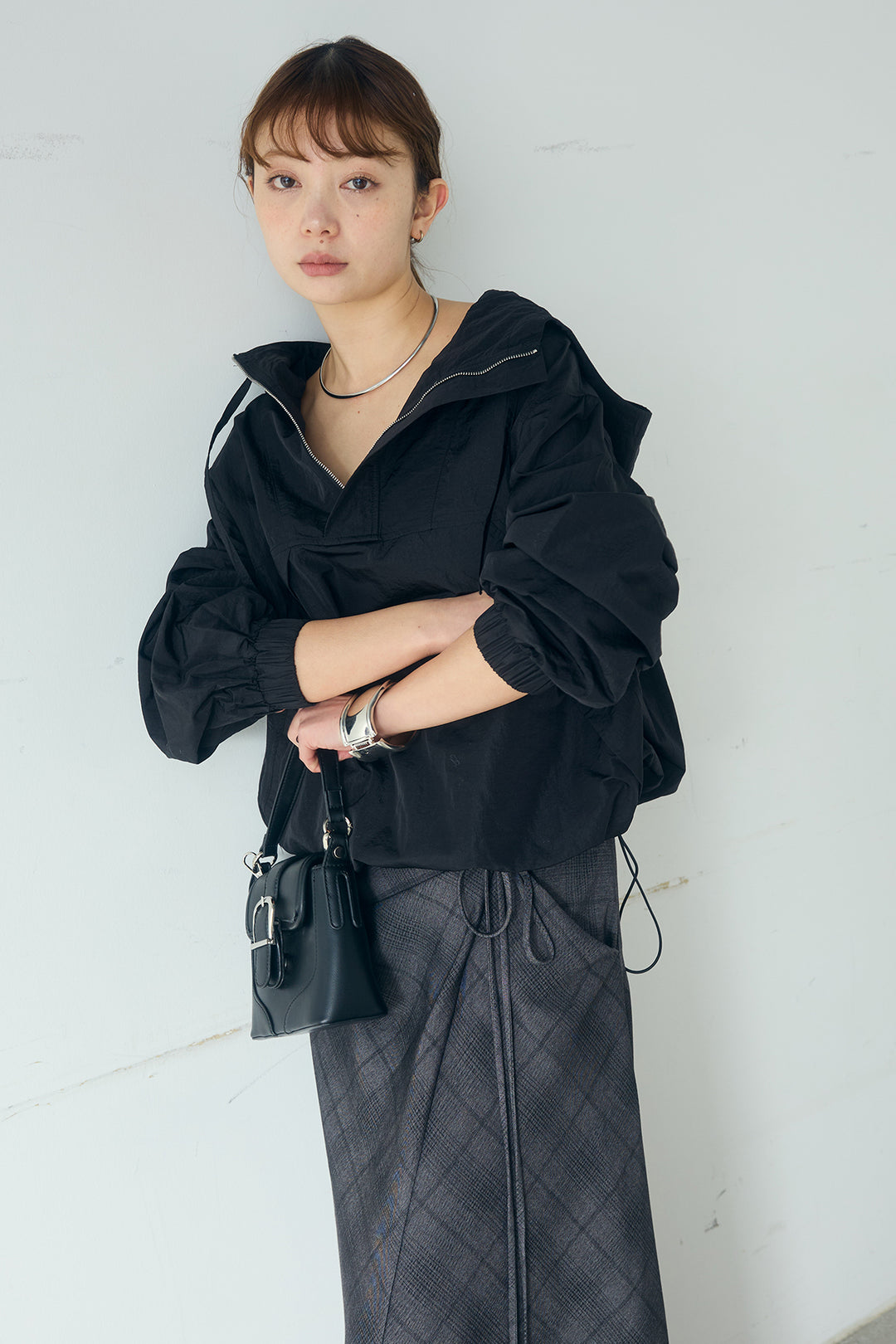 [SET]ナイロンフーディーブルゾンアウター+タータンチェック柄フロントデザインスカート(2set)