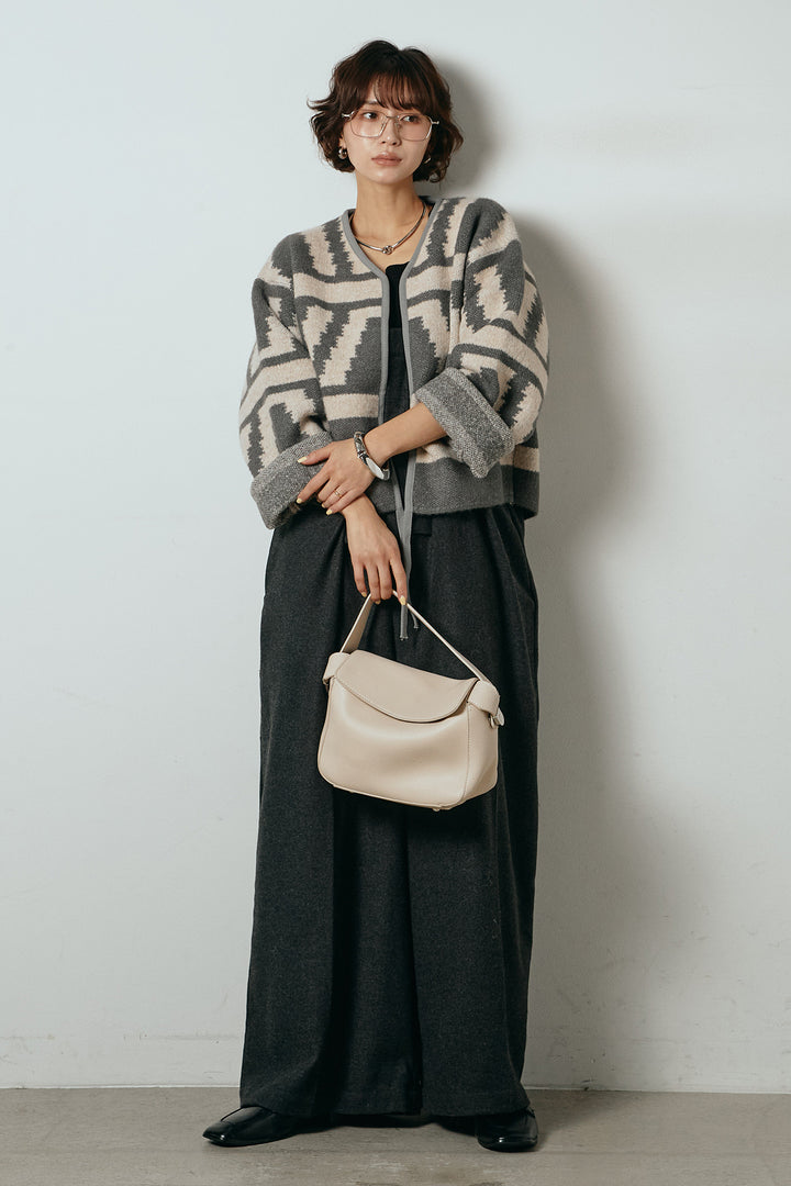 [SET]ノーカラー幾何学模様アウター+ウール混フランネルワイドサロペット(2set)