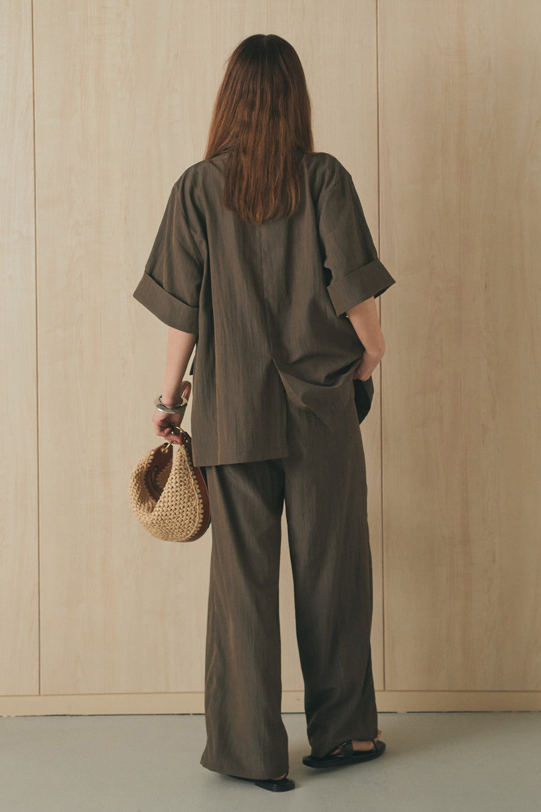 [SET]半袖モノトーングラフィックトップス+リネンライク2タックワイドパンツ(2set)