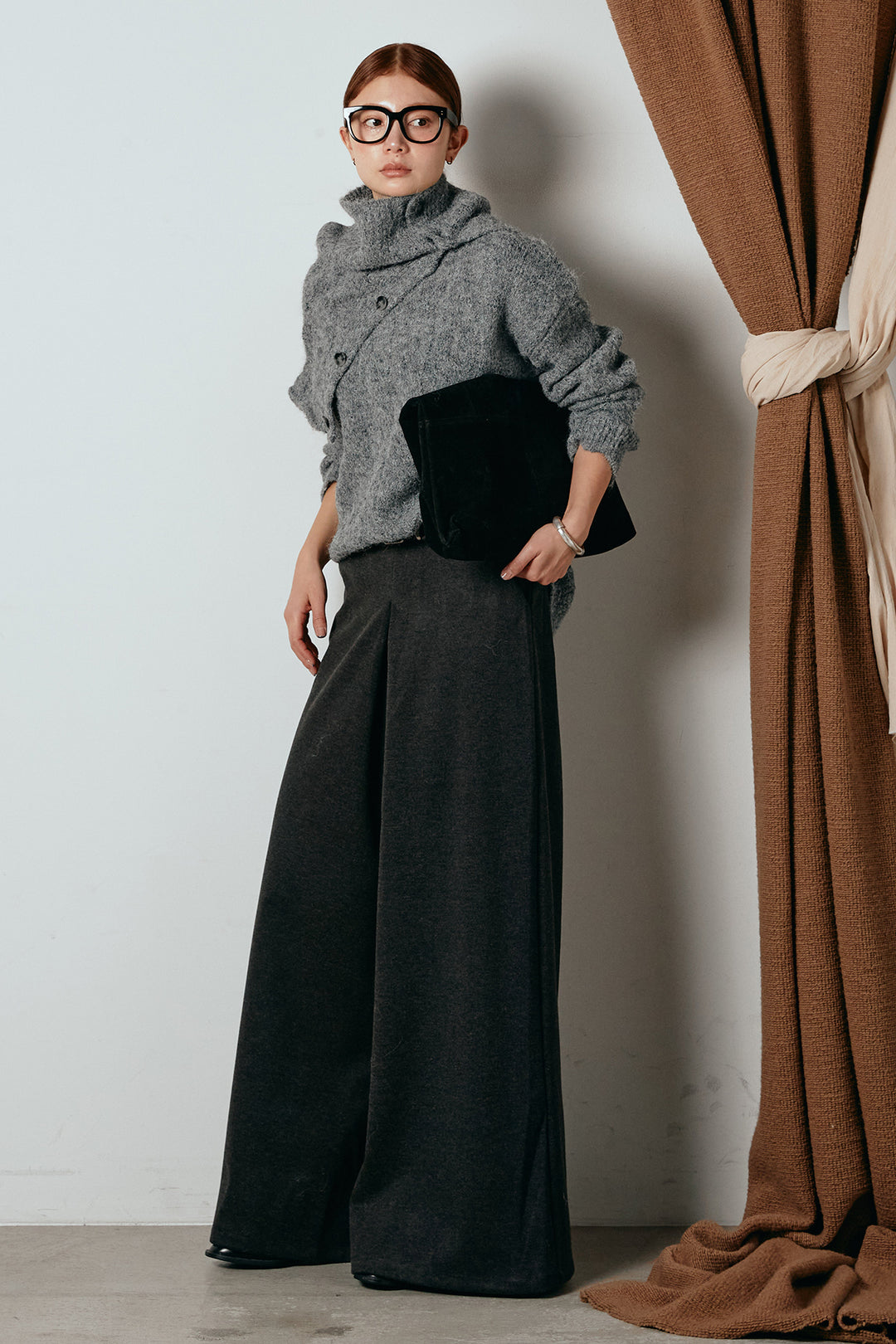 [SET]ケープデザインケーブルニットトップス+ベルト付きフロントタックデザインパンツ(2set)