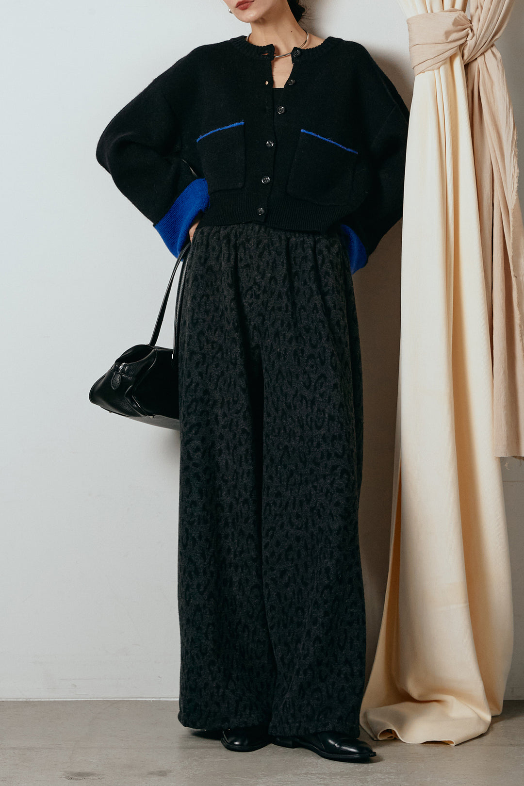 [SET]アルパカタッチダブルフェイスカーディガン+レオパードジャガードニットパンツ(2set)