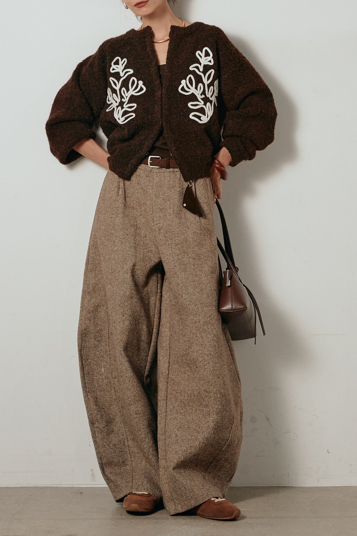 Cale Formians ネイビー セーター 鷲刺繍　キャリー MandO】鷲総刺繍天竺ニット（ニット/セーター）｜MandO（Auntie