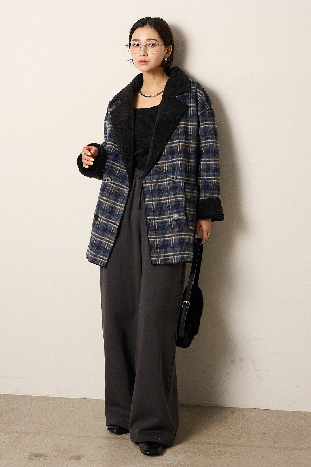 [SET]裏地ボアタータンチェック柄ミディアムコート+裏起毛スウェットワイドパンツ(2set)