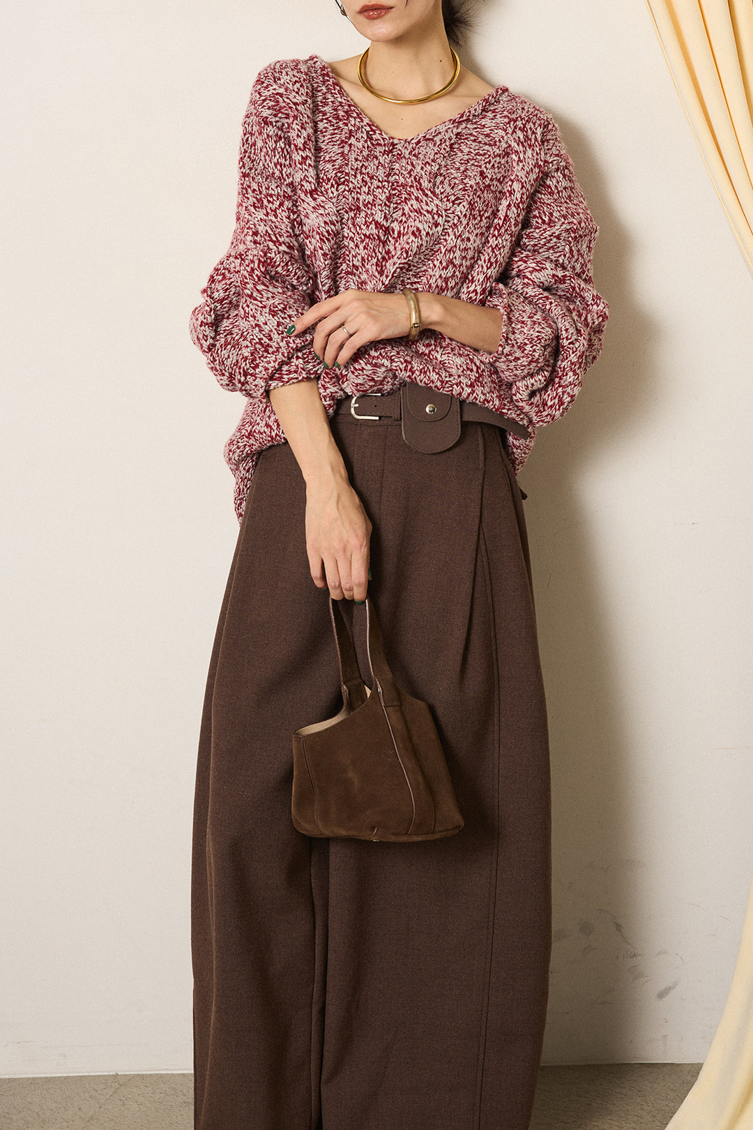 [SET]Vネックミックス編みニットトップス+ポーチベルト付きカーブパンツ(2set)