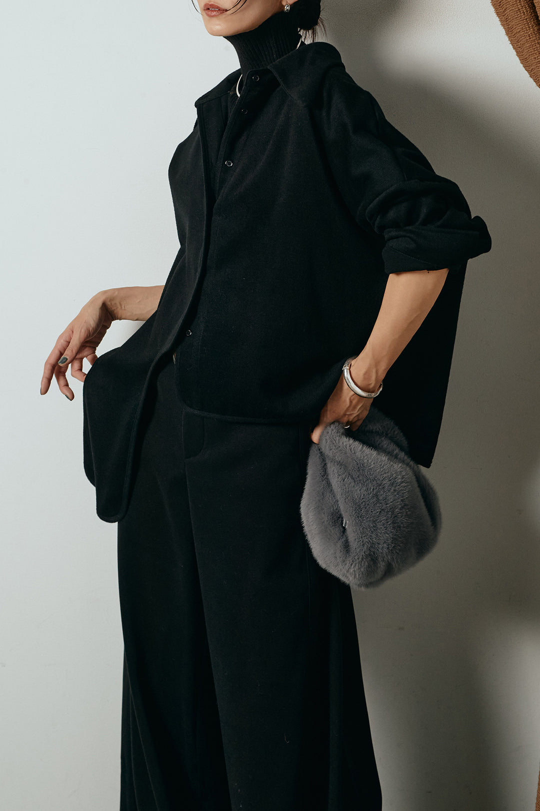 [SET]裾アシンメトリーデザインシャツ+編みベルト付きワイドパンツ+リブニットシームレスタートルプルオーバー(3set)