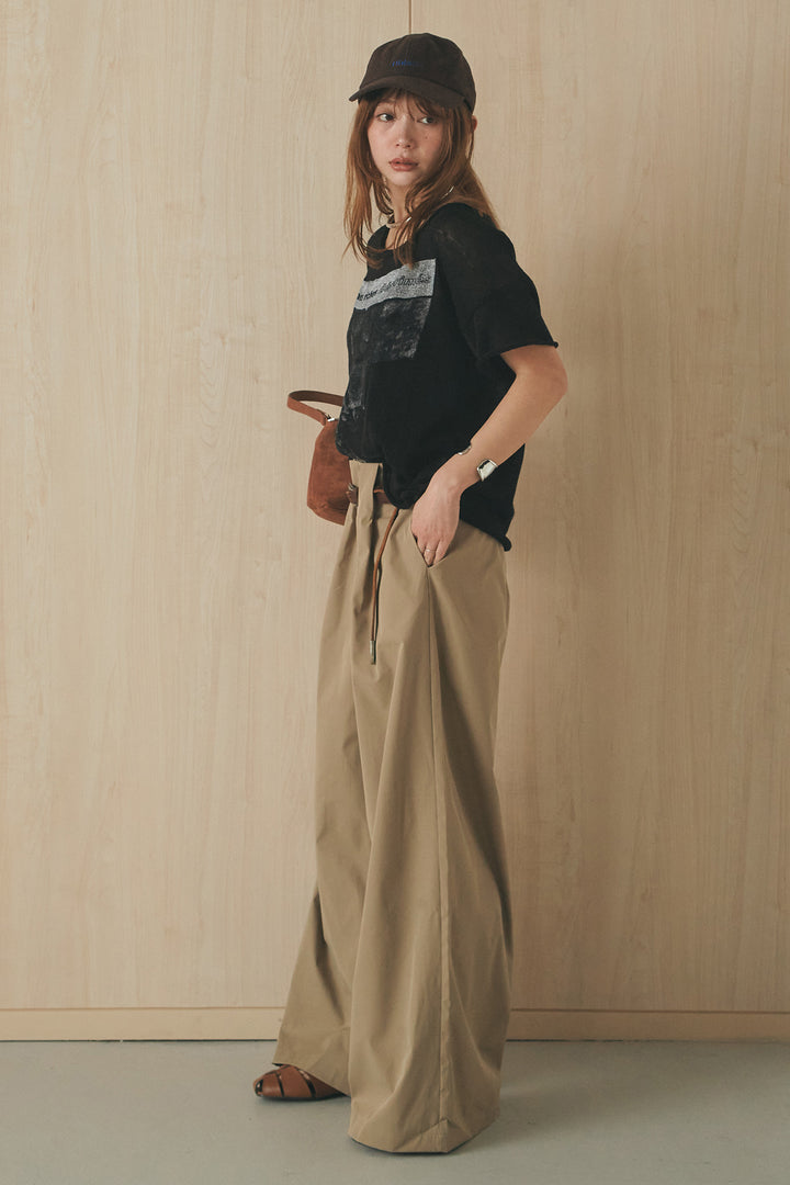 [SET]半袖モノトーングラフィックトップス+ベルトループデザインハイウエストタックパンツ(2set)