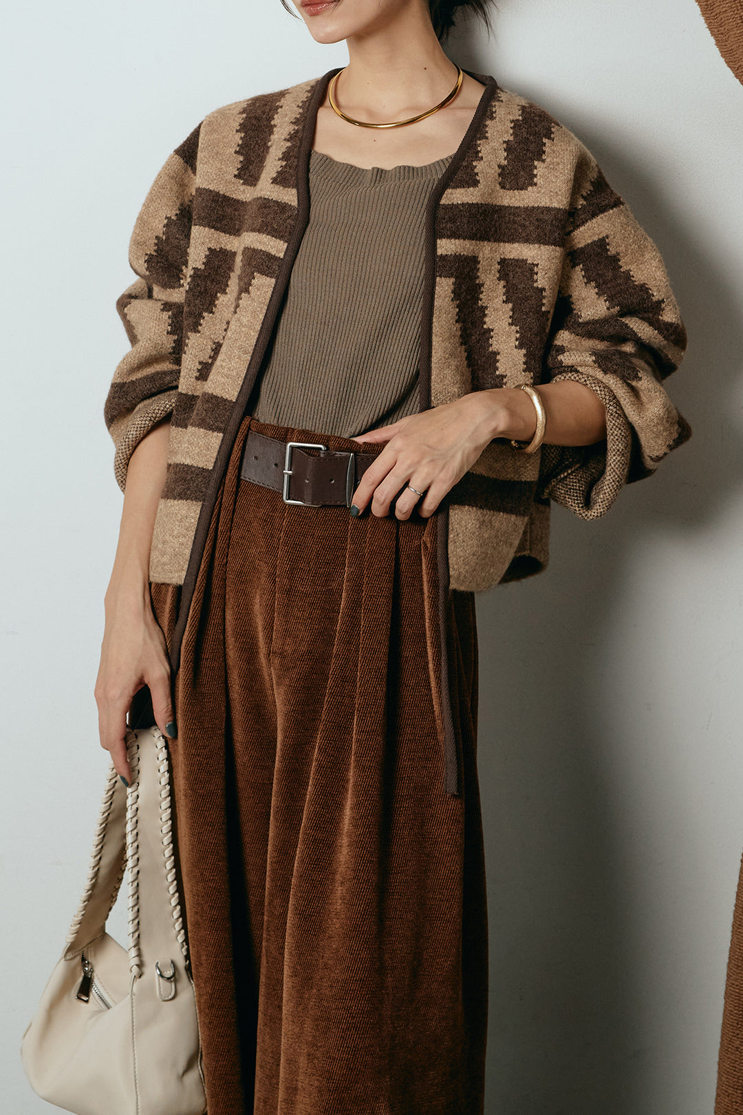 [SET]ノーカラー幾何学模様アウター+ベルトループコーデュロイワイドパンツ(2set)