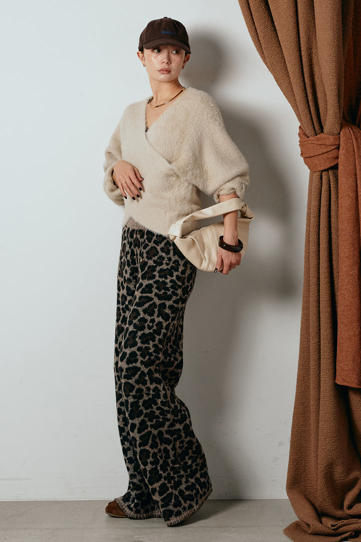 [SET]シャギーカシュクールニットトップス+リラックスレオパード柄ニットパンツ(2set)