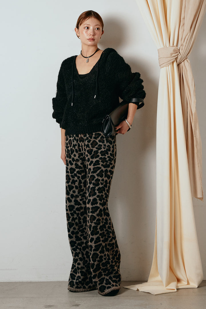 [SET]ブークレキーネックプルオーバー+リラックスレオパード柄ニットパンツ(2set)