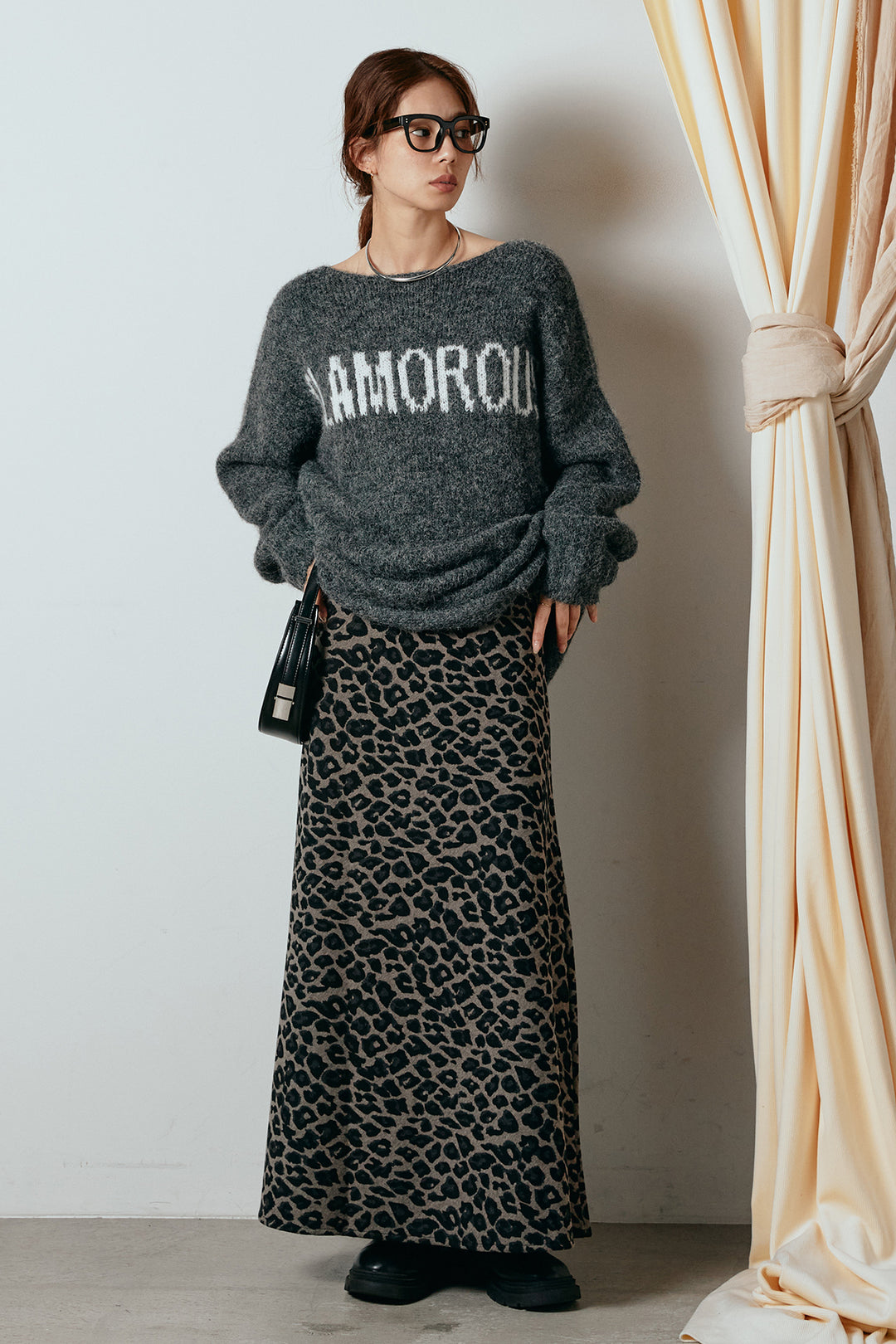 [SET]フロントロゴデザインニットトップス+レオパードロングスカート(2set)