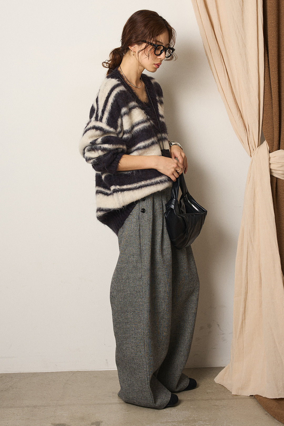 [SET]ルーズVネックボーダーニットトップス+サイドボタンツイードタックパンツ(2set)