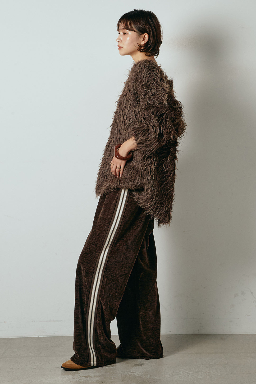 [SET]深Vネックシャギーニットトップス+リラックスサイドラインベロアワイドパンツ(2set)