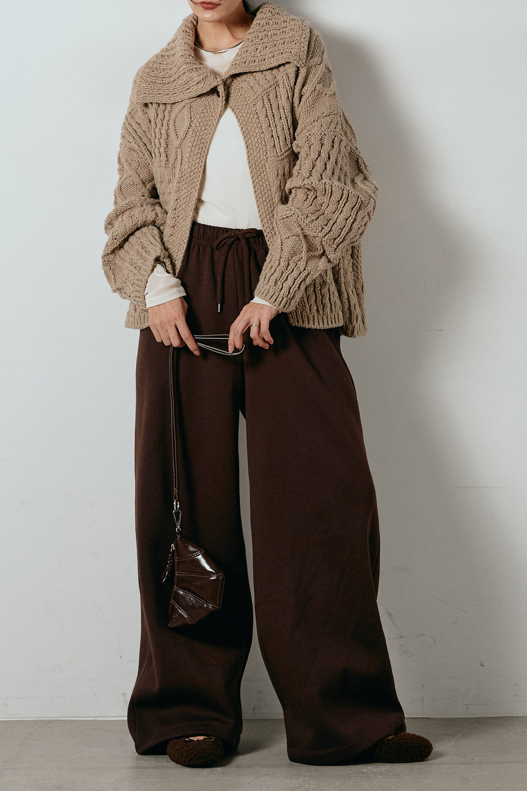 [SET]ビッグカラーケーブル編みニットトップス+2WAY袖コード刺繍クルーネックプルオーバー+裏起毛スウェットワイドパンツ(3set)