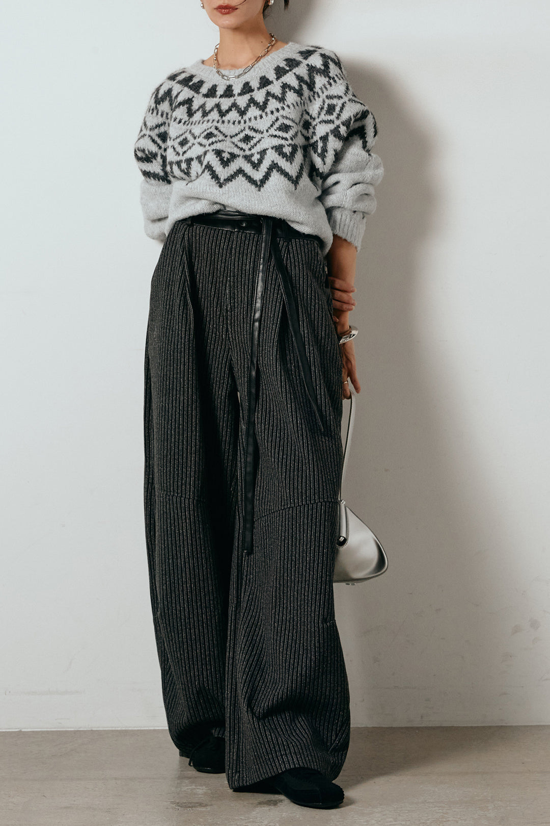 [SET]ノルディック柄Uネックプルオーバー+レザーライク配色ストライプパンツ(2set)