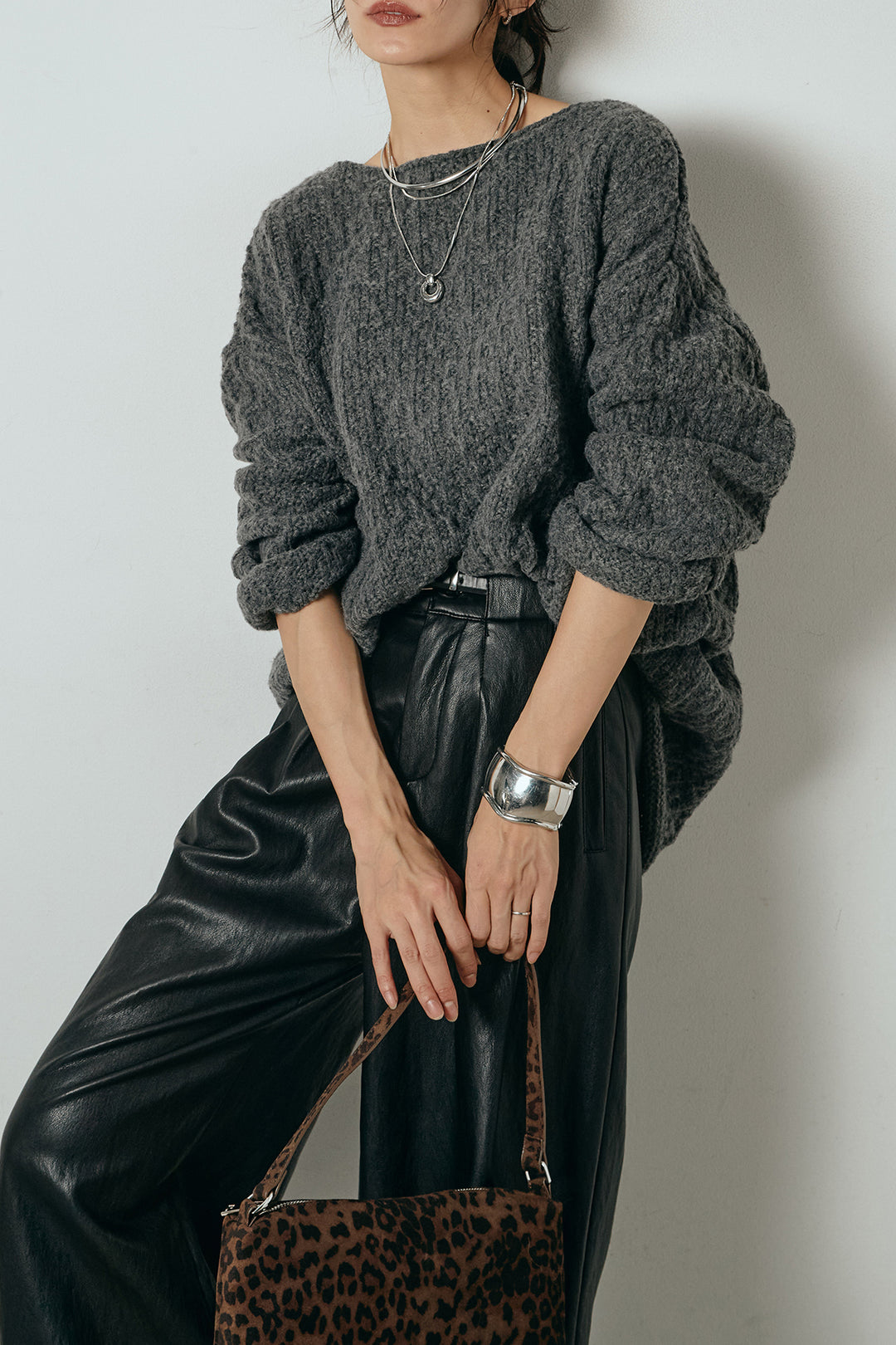 [SET]ボリューム編みニットプルオーバー+ベルト付きレザーライクタックパンツ(2set)