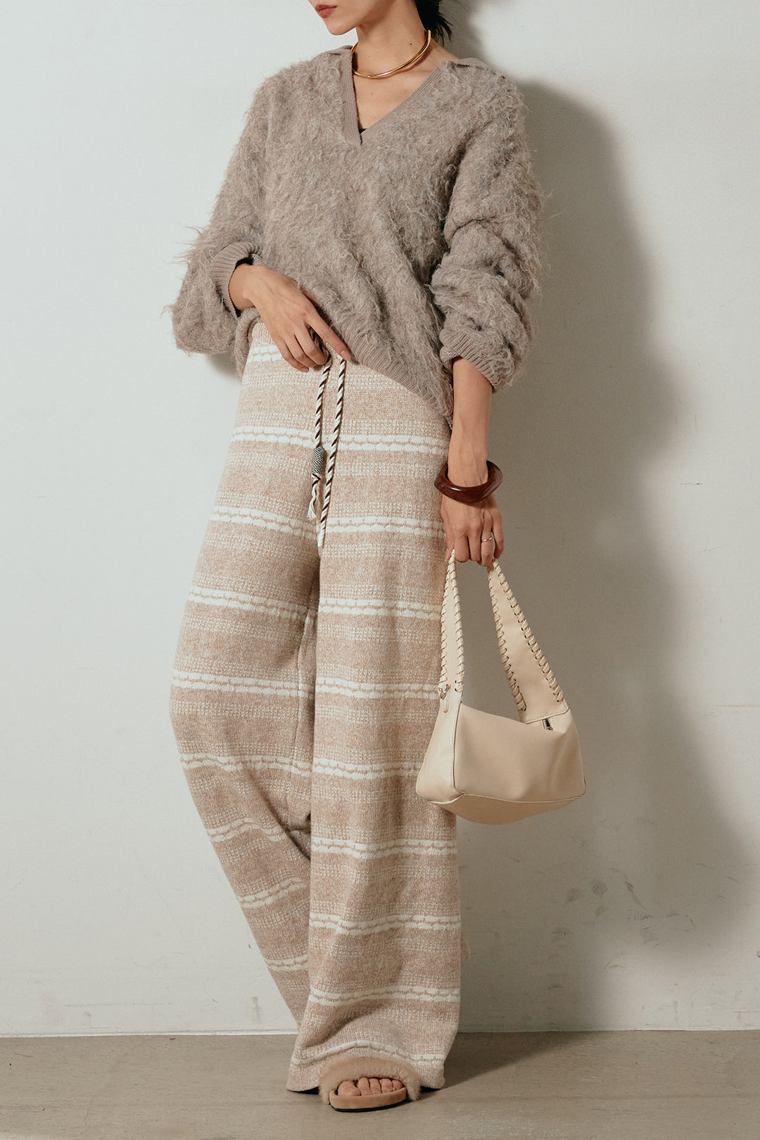 [SET]襟付きシャギーニットポロトップス+マルチライン柄リラックスニットパンツ(2set)