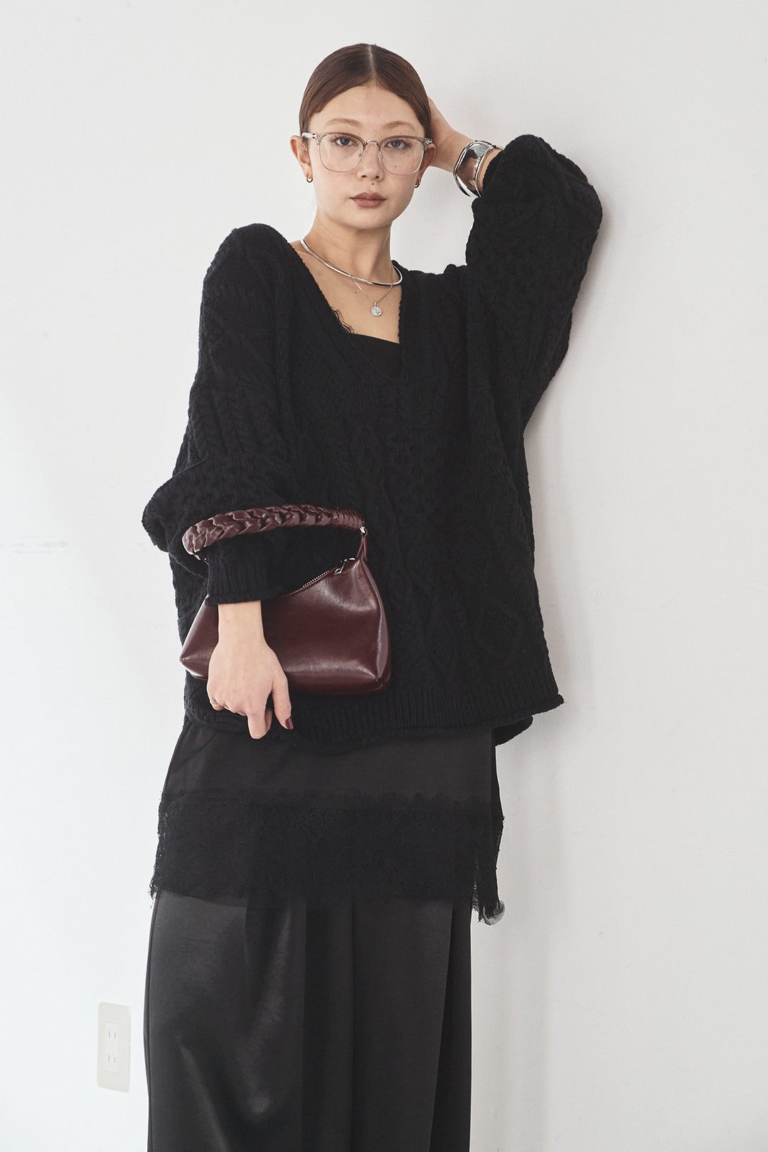 [SET]ケーブルVニットセーター+サテンタックワイドパンツ(2set)