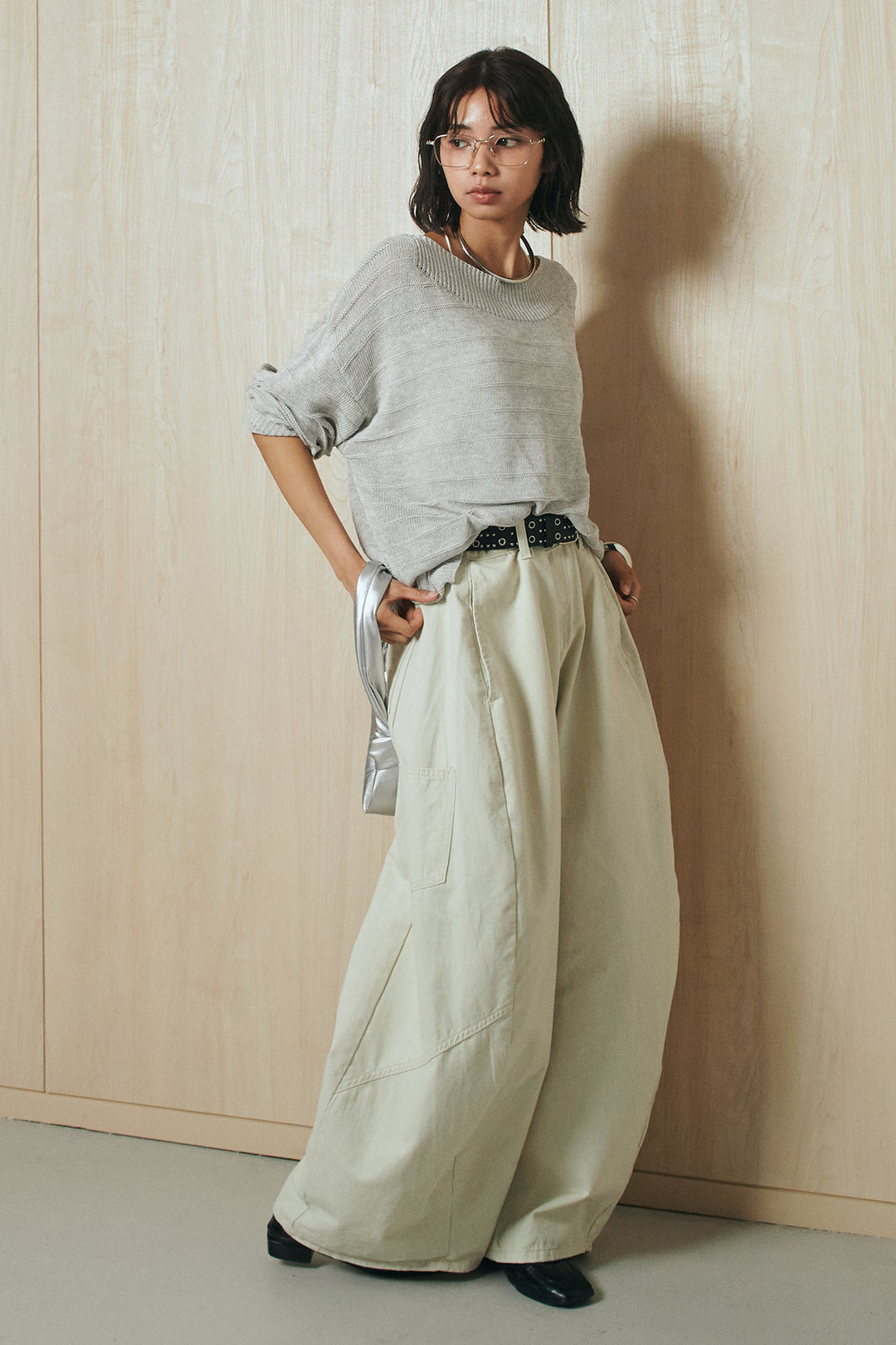 [SET]麻混リラックスニットトップス+ベルト付きカラーデニムパンツ(2set)