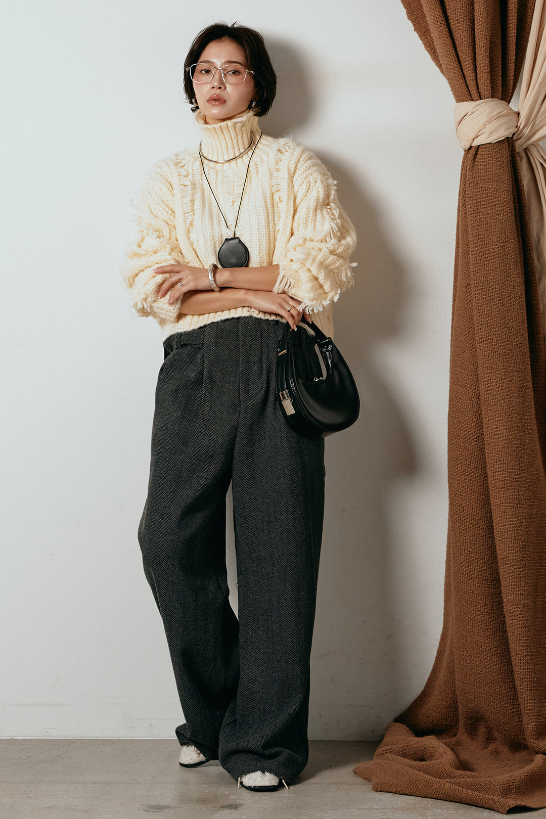 [SET]フリンジタートルショートニット+クラシックヘリンボーンサロペット(2set)