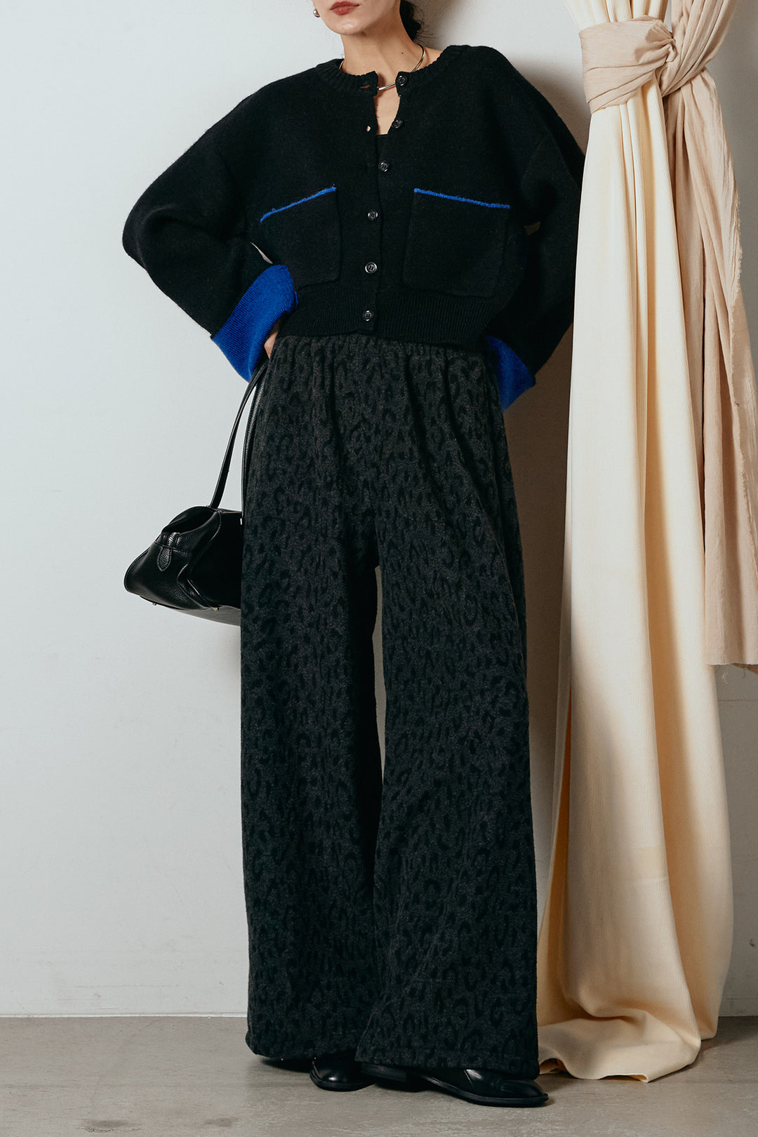 [SET]アルパカタッチダブルフェイスカーディガン+レオパードジャガードニットパンツ(2set)