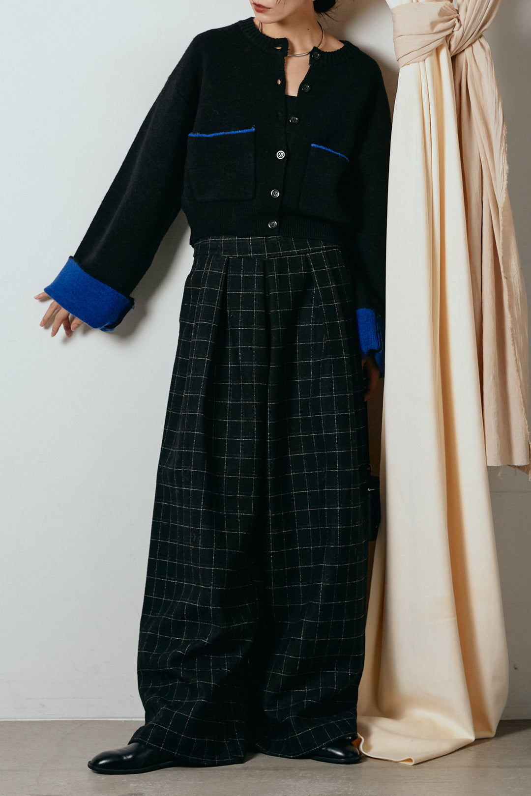 [SET]アルパカタッチダブルフェイスカーディガン+ウールライクチェックタックパンツ(2set)