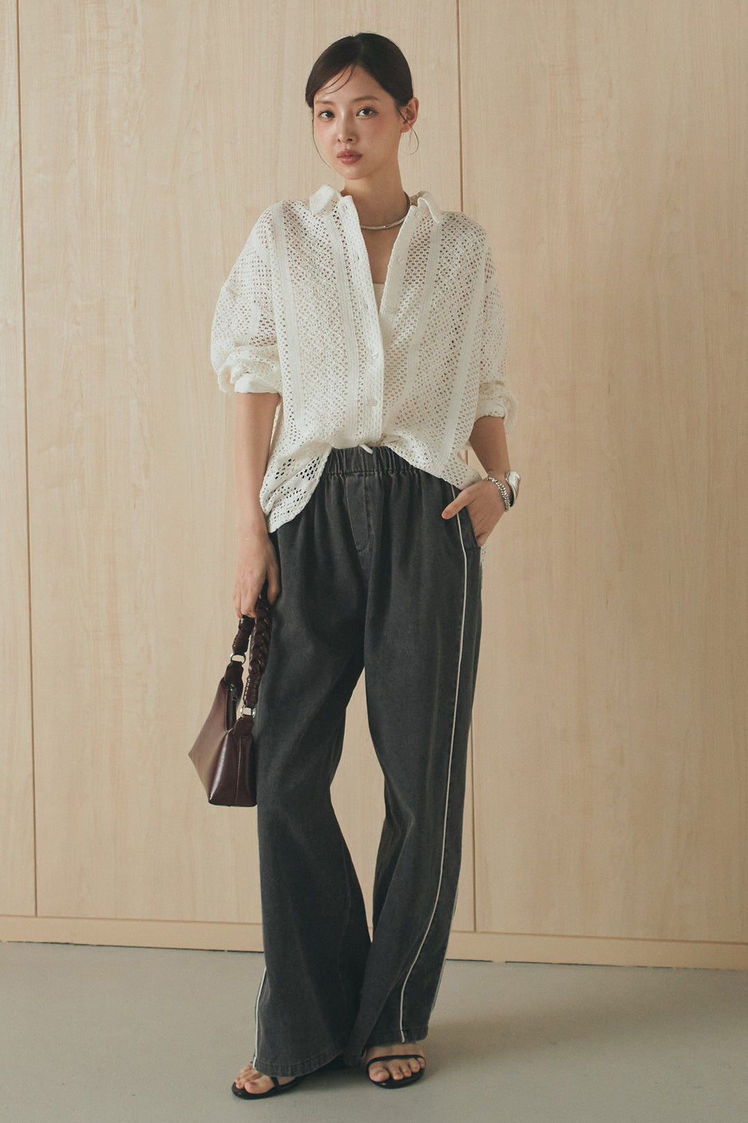 [SET]長袖襟付きレースシャツ+ドロストサイドラインデニムパンツ(2set)