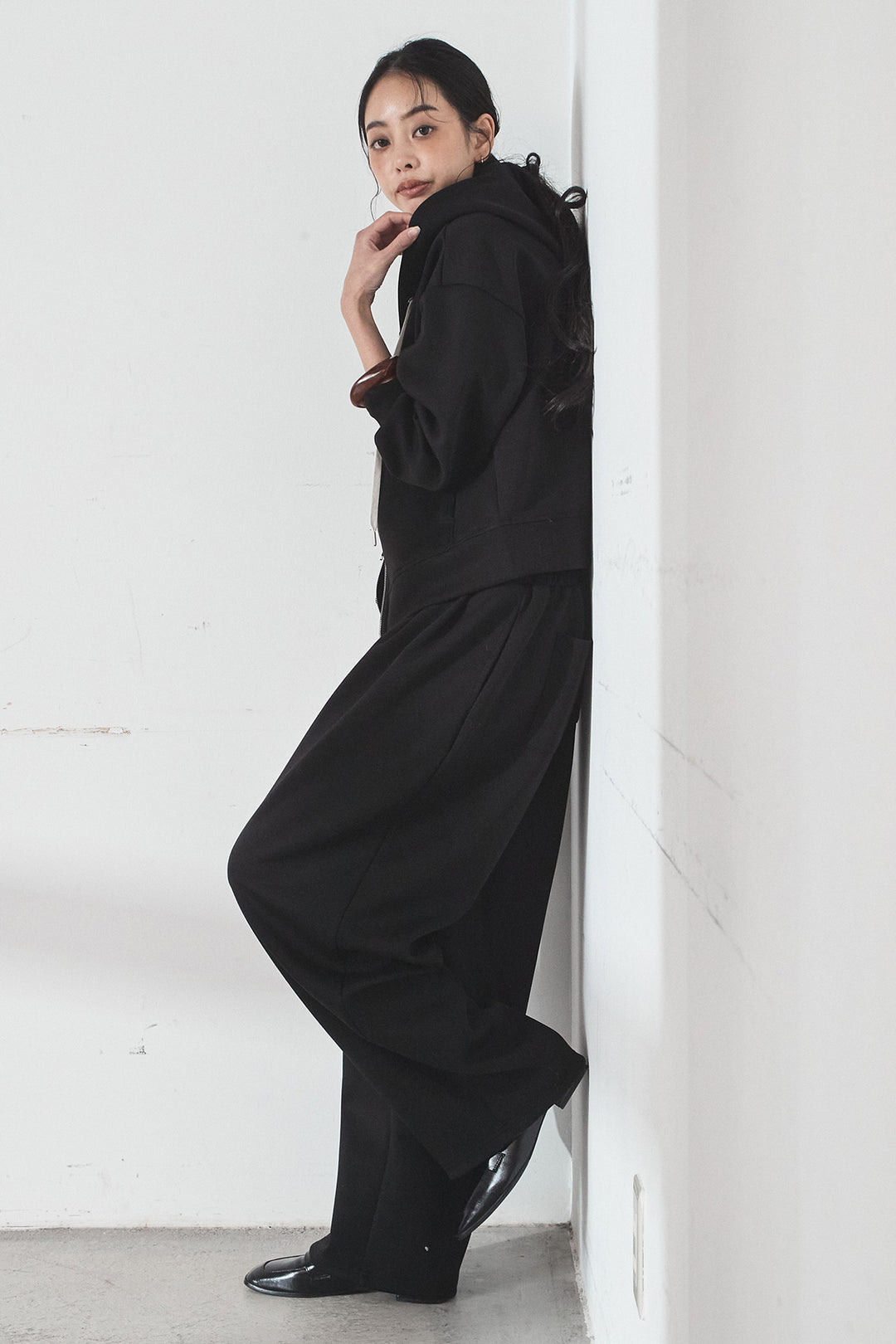 [SET]スウェットドルマンジップフードパーカー+スウェットコクーンイージーパンツ(2set)