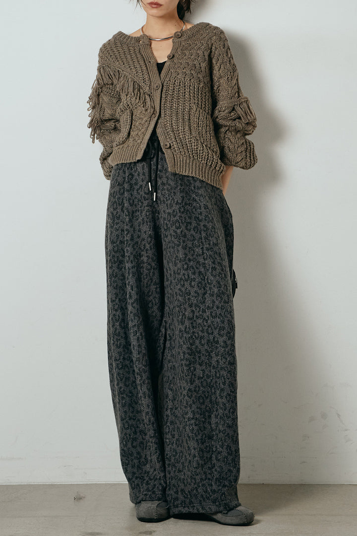 [SET]ランダムフリンジニットカーディガン+リラックスレオパード柄ワイドパンツ(2set)