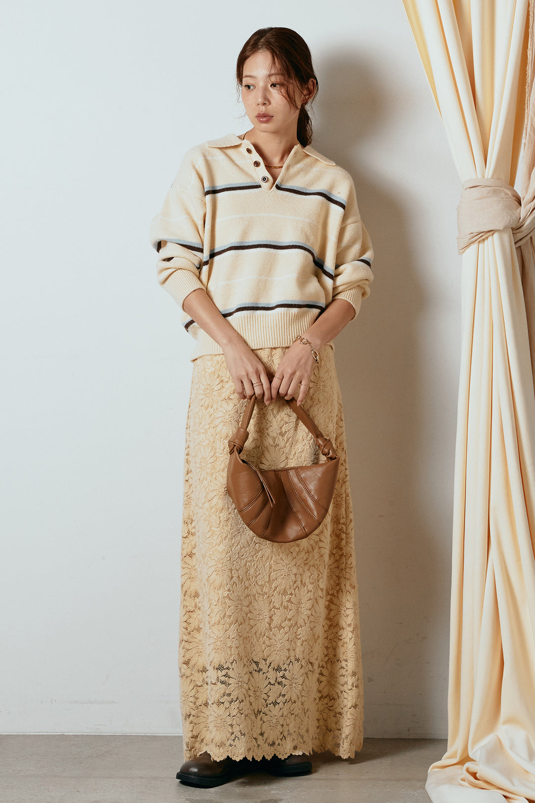 [SET]襟付きマルチボーダーニットポロトップス+花柄刺繍ベロアフレアスカート(2set)